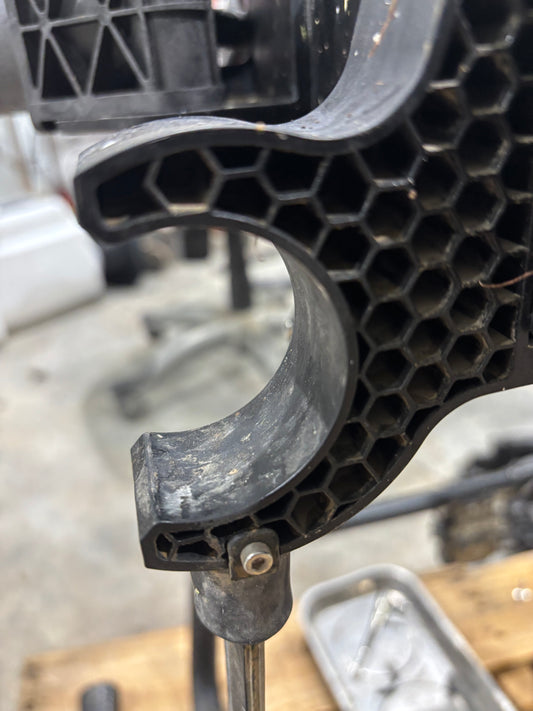 J100 Arm Folded Rest Slot